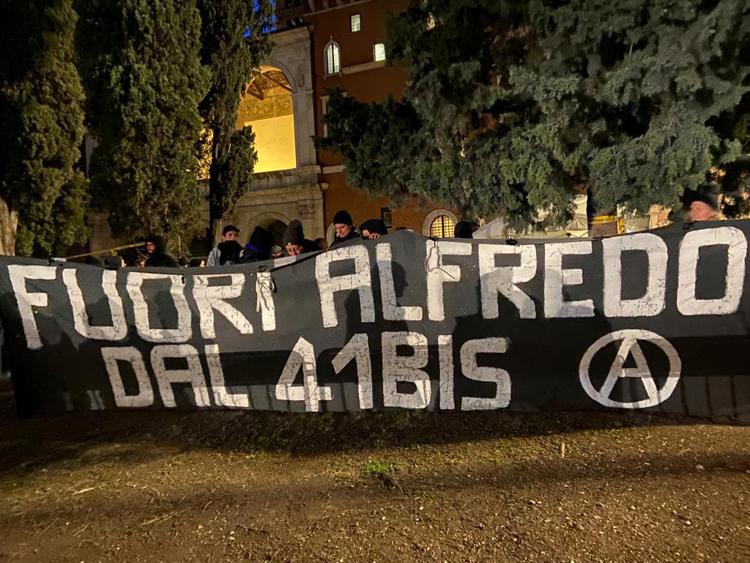 Cospito, Cassazione su 41bis: "Resta pericolo collegamenti con anarchici"