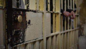 Costa d'Avorio, ingegnere italiano da quasi 3 anni in carcere lager: il legale scrive al governo
