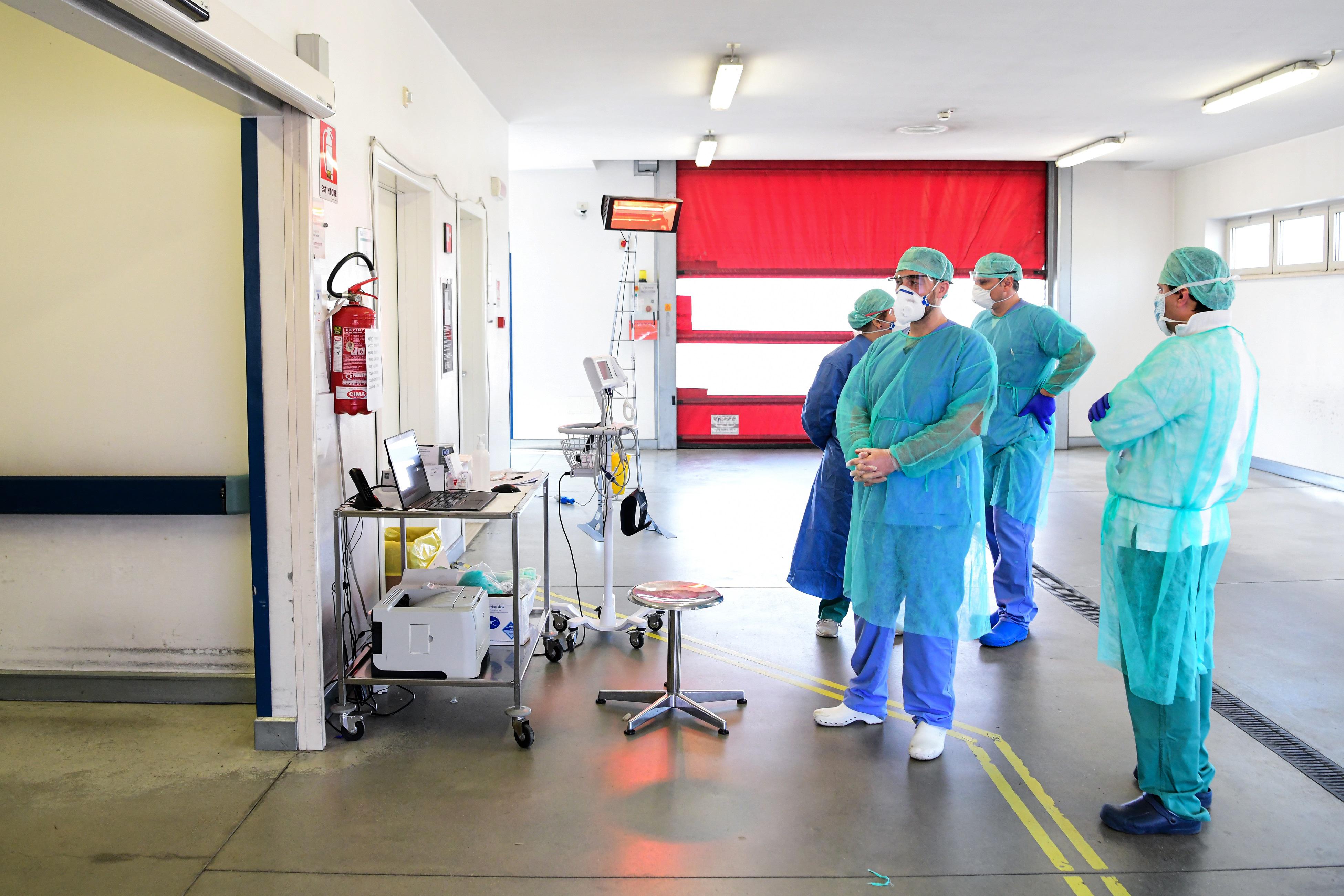 Covid, 313 medici morti in Italia