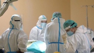 Covid, 60% ricoverati in prima fase pandemia presenta ancora sintomi: lo studio