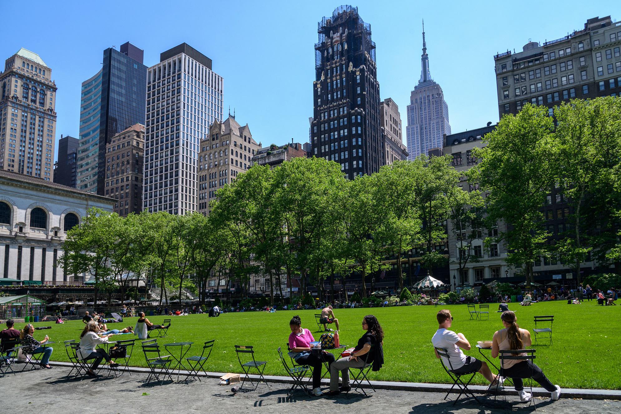 Covid, a New York stop mascherine per vaccinati da mercoledì