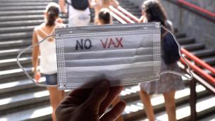 Covid, Abrignani: "No vax? Come evasori fiscali, non vanno capiti"