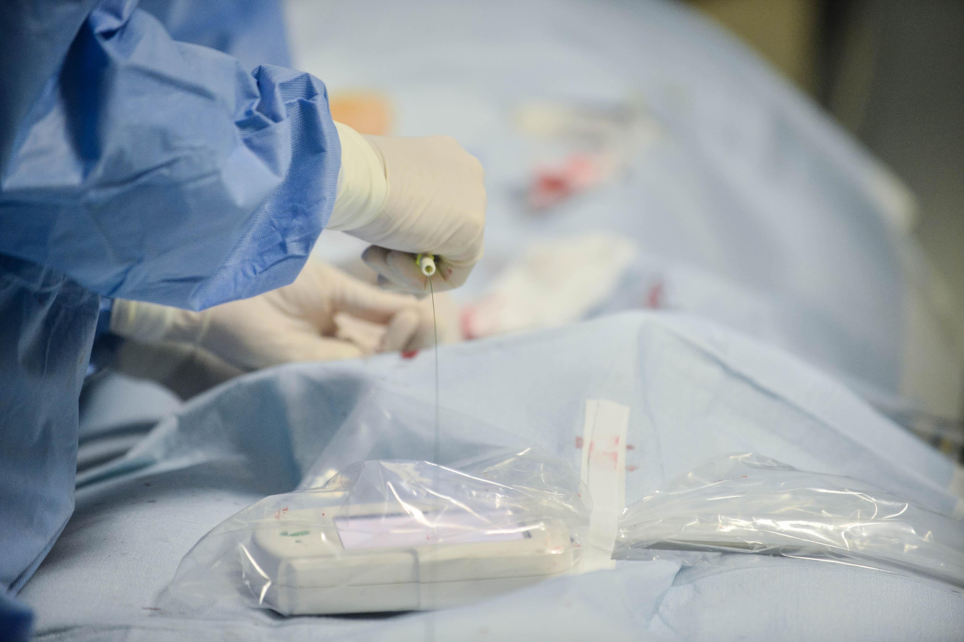 Covid, allarme chirurghi: "Attività di fatto ferma, liste d'attesa terrificanti"
