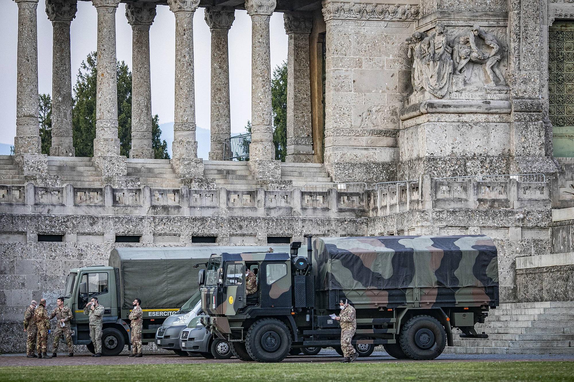 Covid Bergamo, famiglie vittime: "Da oggi si riscrive storia di strage"
