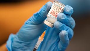 Covid, Carfi (Moderna): "Un vaccino unico per influenza e coronavirus"