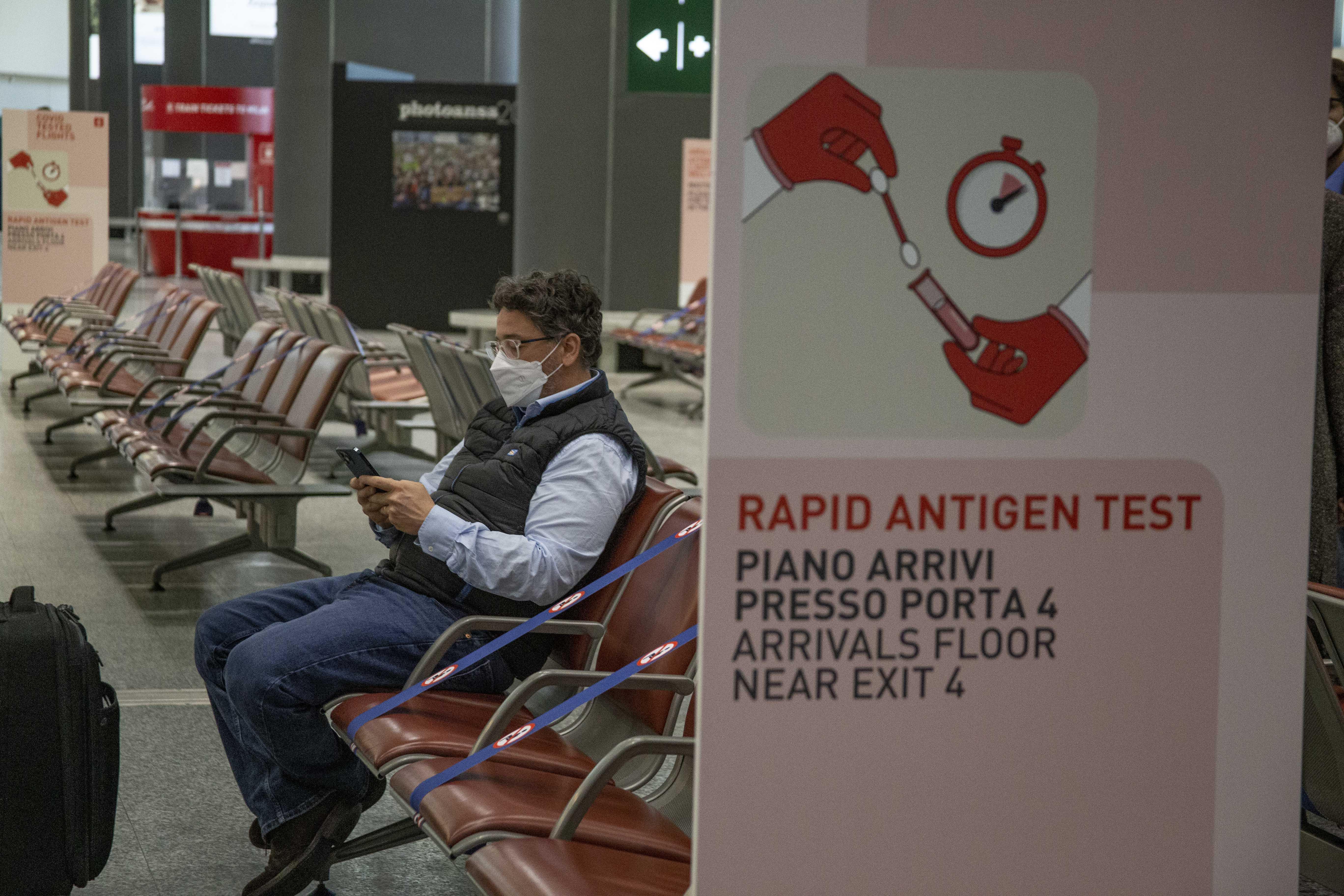 Covid Cina, a Malpensa 50% positivi su volo da Pechino