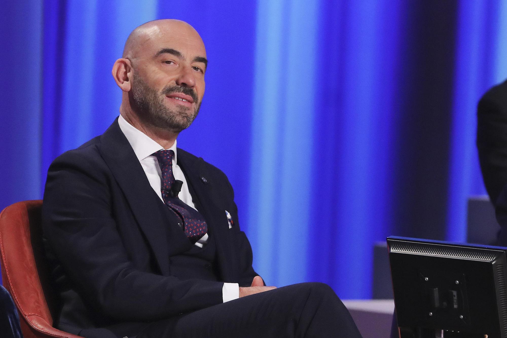 Covid Cina, Bassetti: "Europa ha dato ragione a Italia su tamponi"