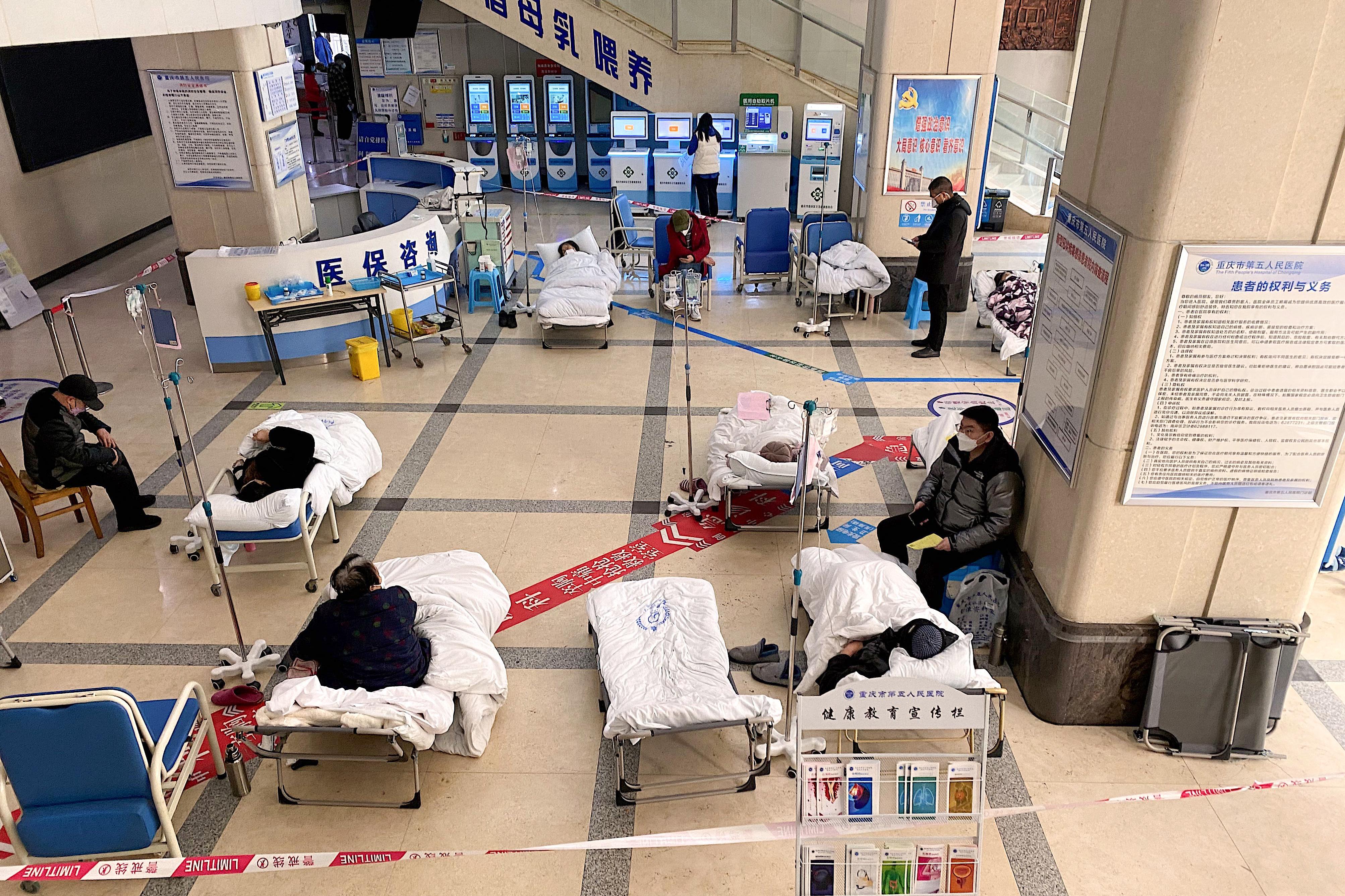 Covid Cina oggi, ospedali sotto pressione: è record di ricoverati contagiati