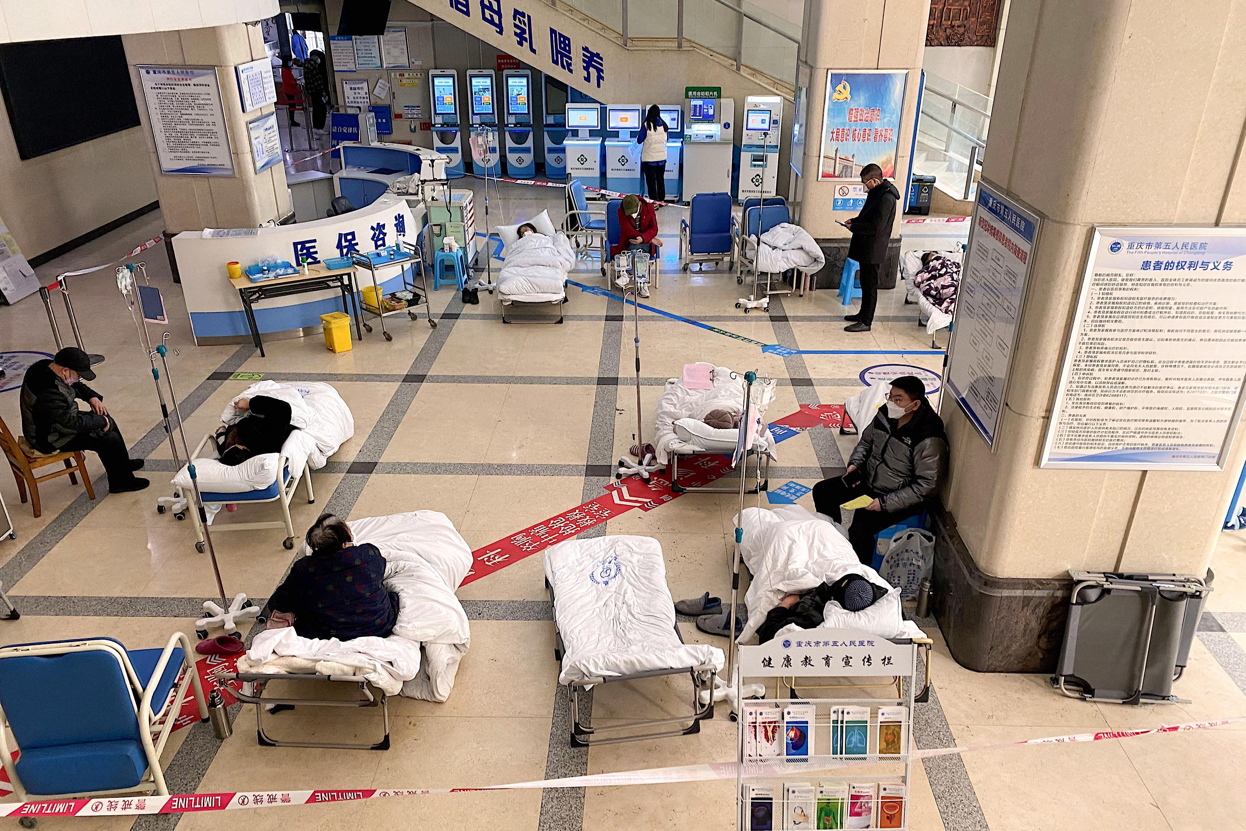 Covid Cina, Ricciardi: "Stimati migliaia morti al giorno e numero casi enorme"