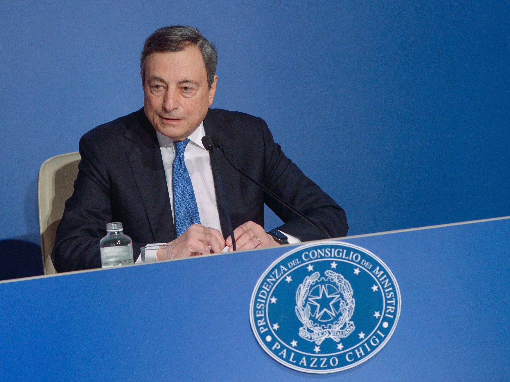 Covid, domani alle 18 conferenza stampa di Draghi