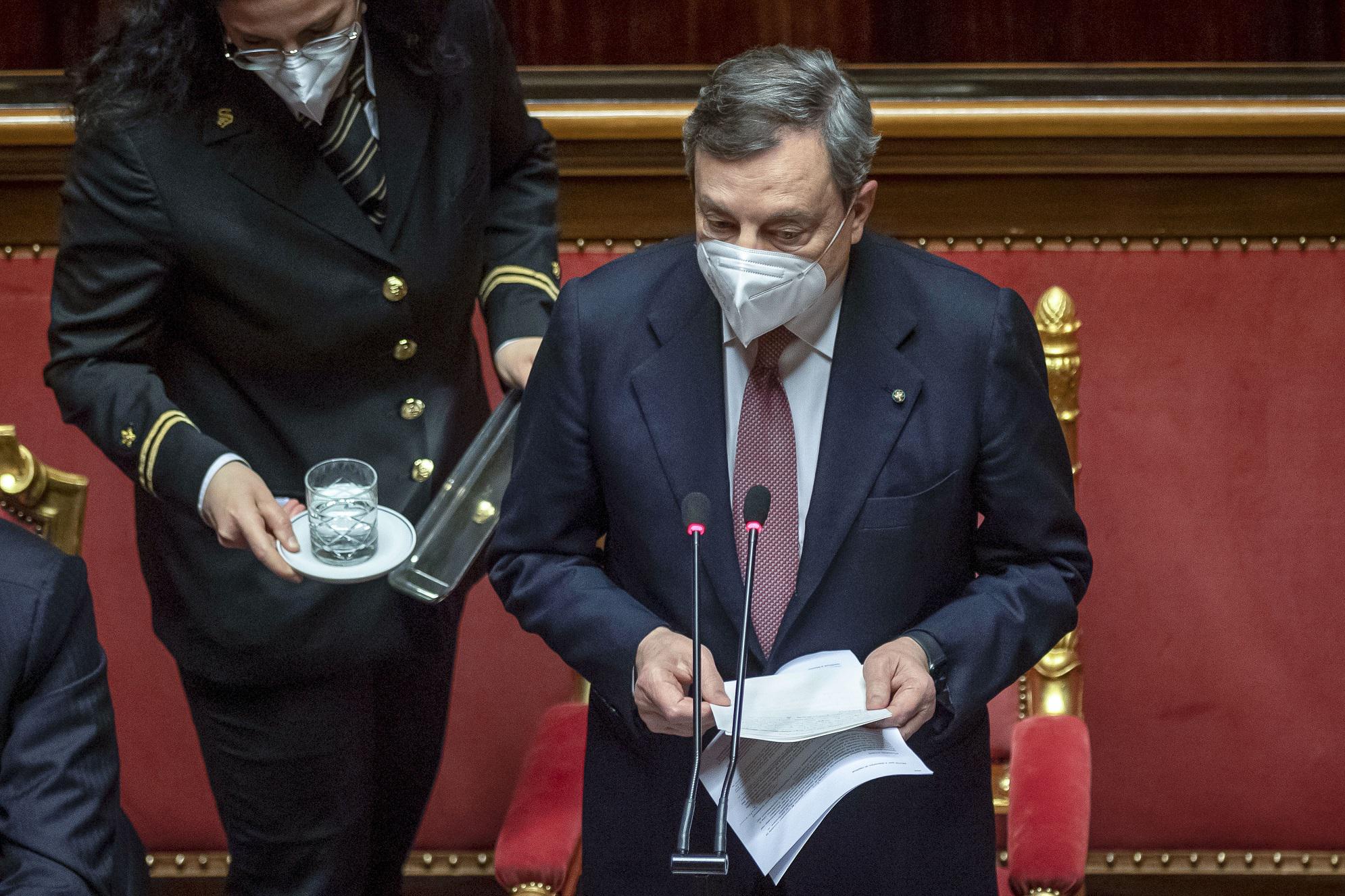 Covid, Draghi: "Obiettivo 500mila vaccini al giorno"