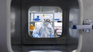 Covid e fuga virus da laboratorio, Usa rilanciano ipotesi