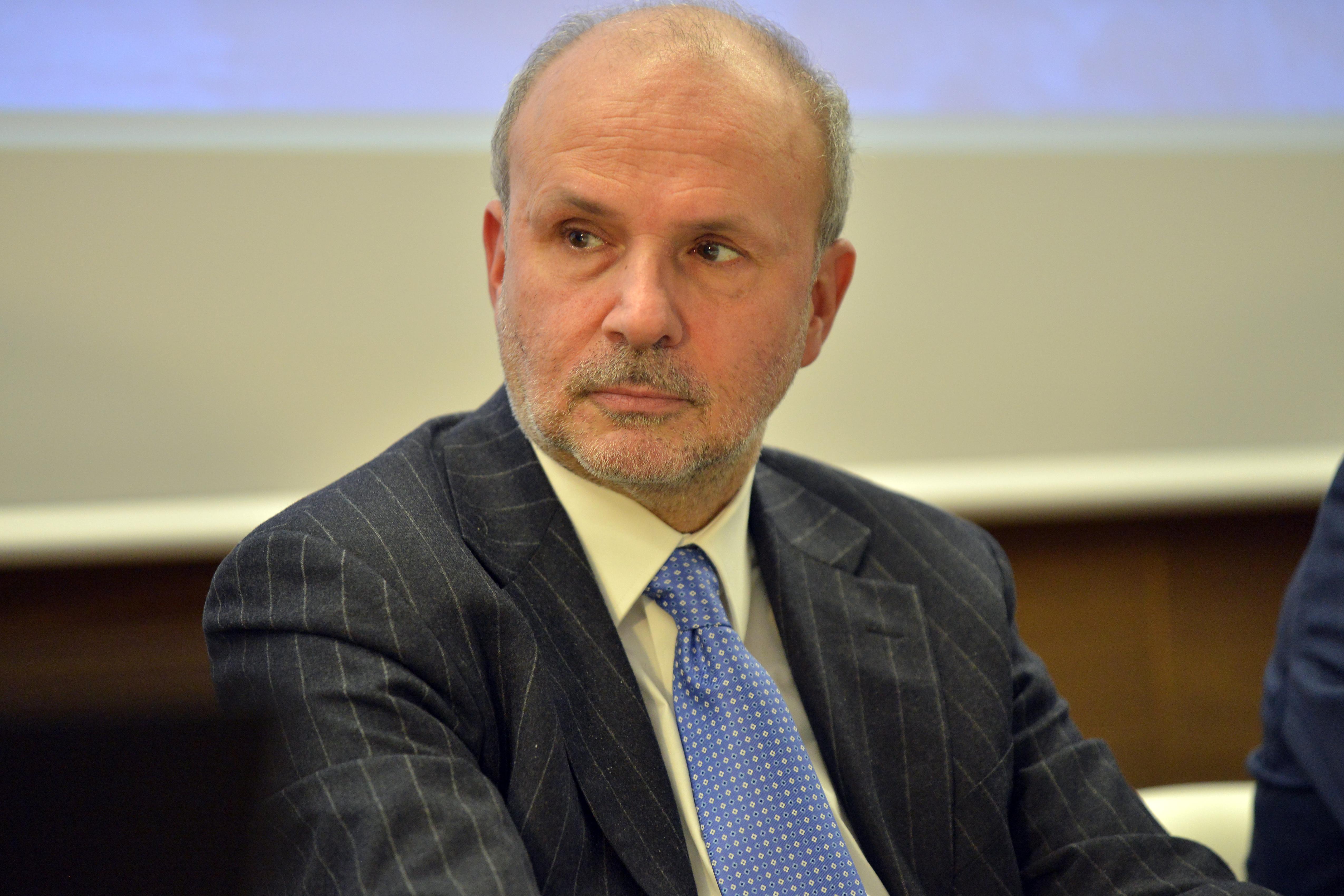 Covid e isolamento positivi, Schillaci: "Lo toglieremo, di fatto inapplicato"