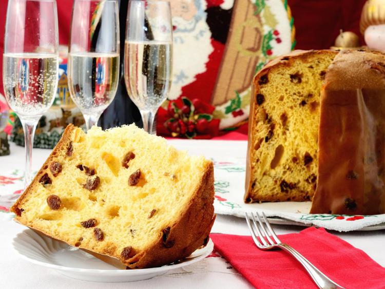 Covid e Natale 2022, Gismondo: "Sarà come pre-pandemia, ce lo meritiamo"