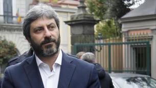 Covid, Fico positivo: annullati appuntamenti