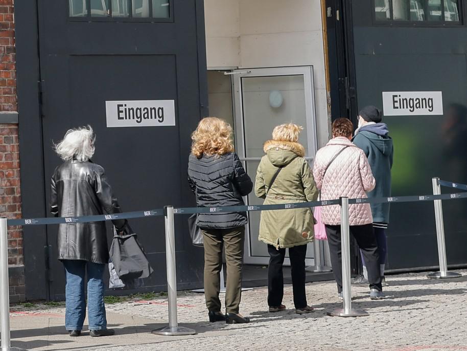 Covid Germania, record di vaccinazioni: 738mila in un giorno