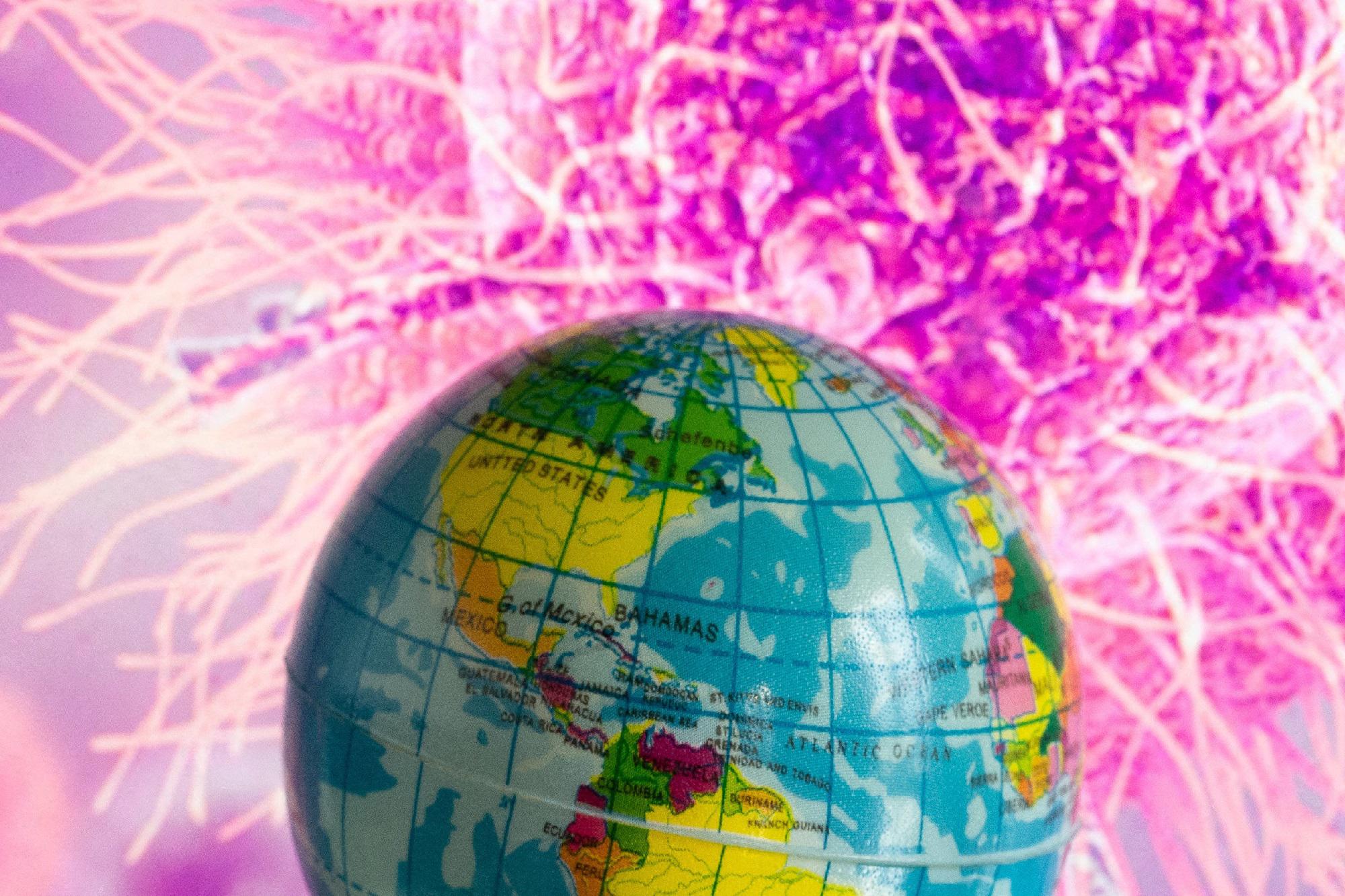 Covid, i dati Oms: giù casi e morti nel mondo nell'ultimo mese