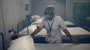 Covid India, oltre 200mila contagi in 24 ore: mai così tanti