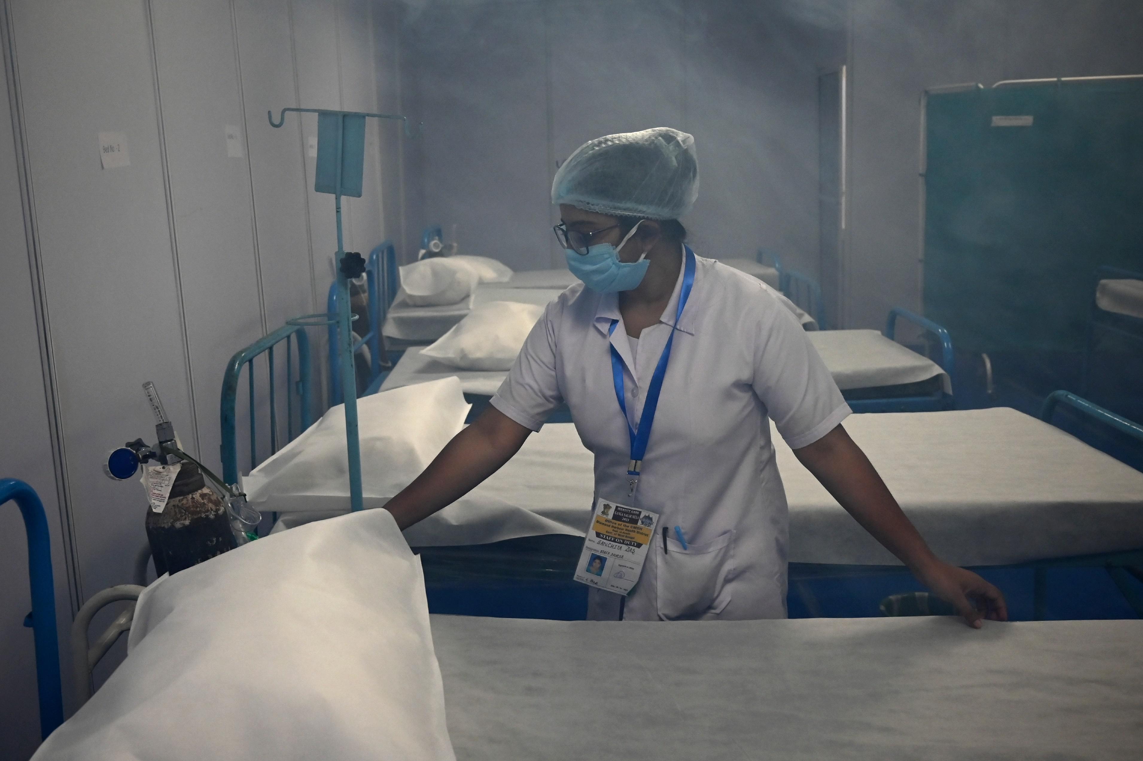 Covid India, oltre 200mila contagi in 24 ore: mai così tanti
