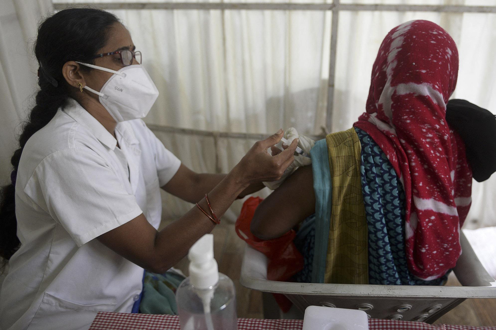 Covid India, superati i 411mila morti: quasi 31 milioni i contagi