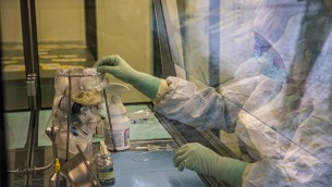 Covid Italia, Aifa: calo monoclonali in terapia ma aumento in profilassi