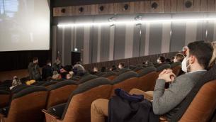 Covid Italia, Cartabellotta: "Circolazione molto elevata, follia togliere mascherine al chiuso"