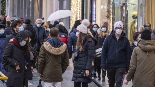 Covid Italia, contagi -38%: in calo tutti i dati