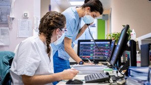 Covid Italia, contagi aumentano ancora: +44% in una settimana