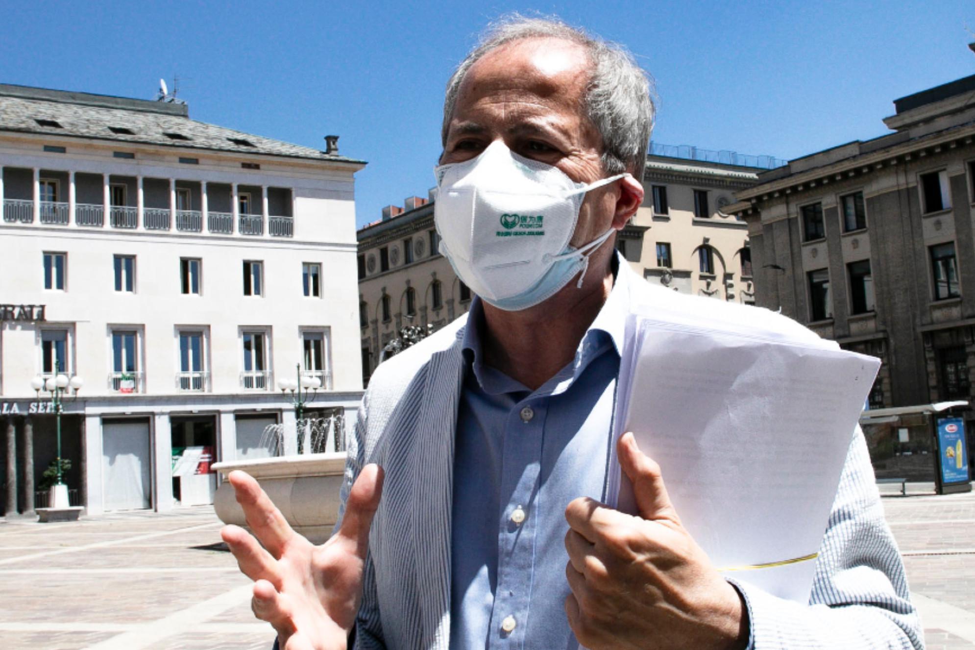 Covid Italia, Crisanti: "Forse il virus non è scomparso"