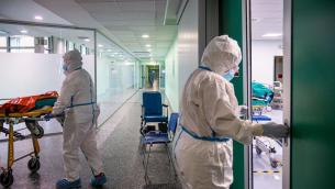 Covid Italia, Iss: "Per no vax fino a 7 volte più rischi morte"