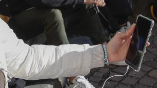 Covid Italia, Lopalco: "Auguri di Pasqua facciamoli per telefono"