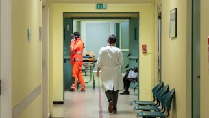 Covid Italia, oltre 60mila casi e 425 morti nell'ultima settimana