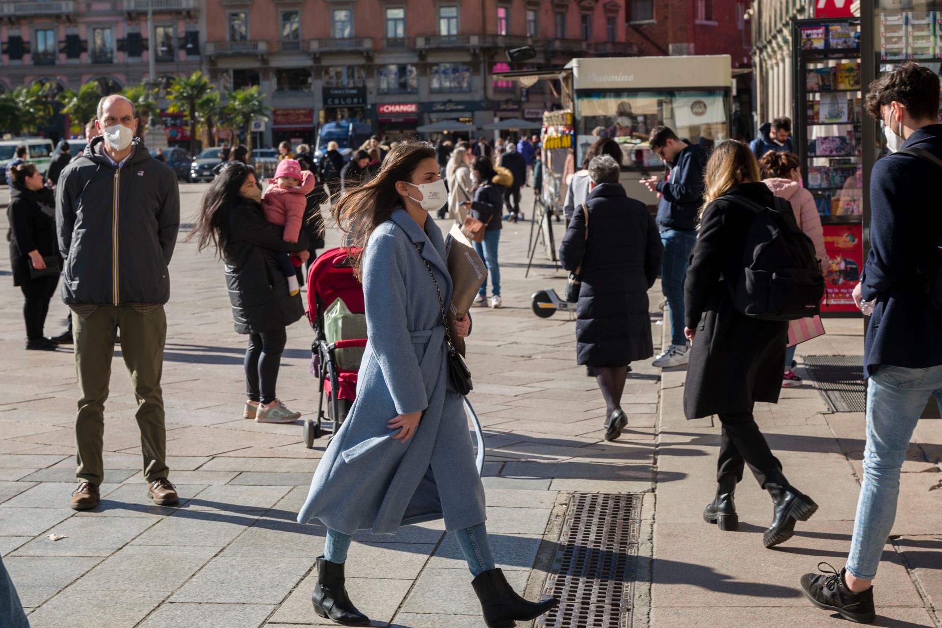 Covid Italia, tasso positività sotto 10%