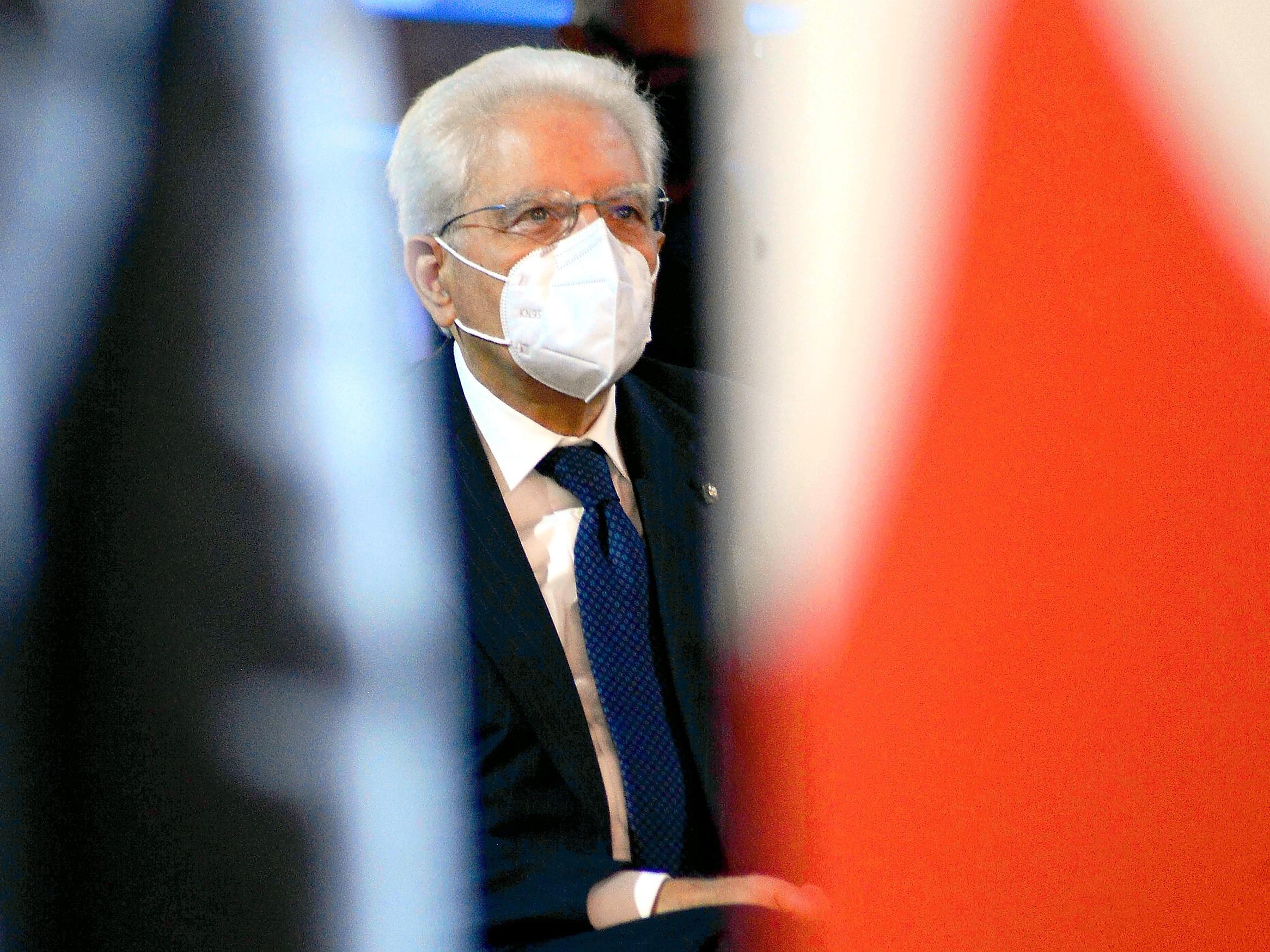 Covid, Mattarella: "Responsabilità condivisa per combattere la pandemia"