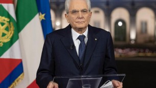 Covid, Mattarella: "Vittime monito permanente e appello severo a responsabilità"