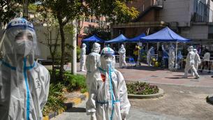 Covid, misure inasprite a Shanghai: tensione e rabbia