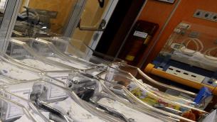 Covid, nel latte di mamme vaccinate anticorpi protettivi per bimbi: studio
