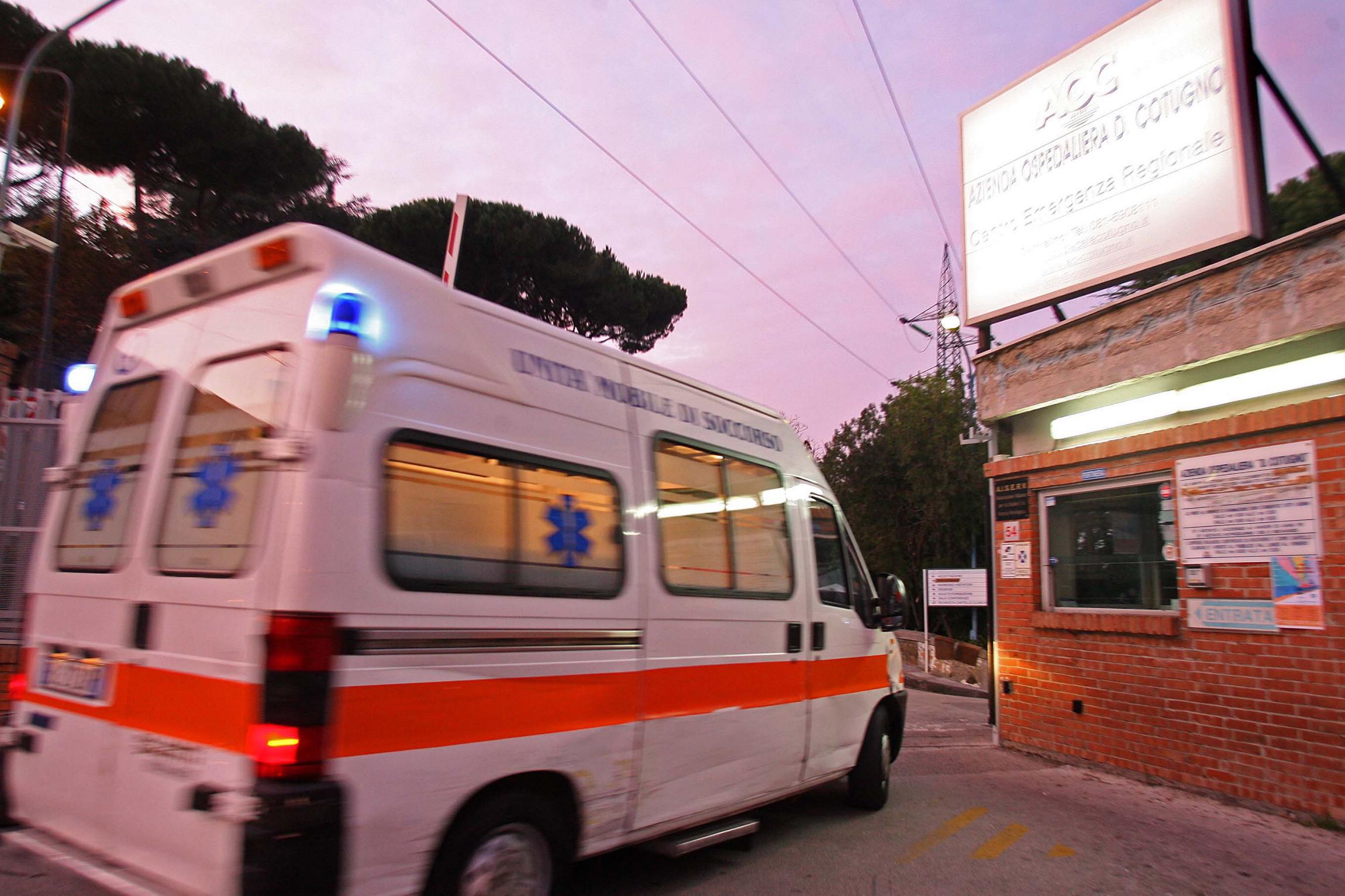 Covid oggi Campania, ordinanza: stop ricoveri non urgenti