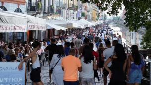Covid oggi Italia, 100