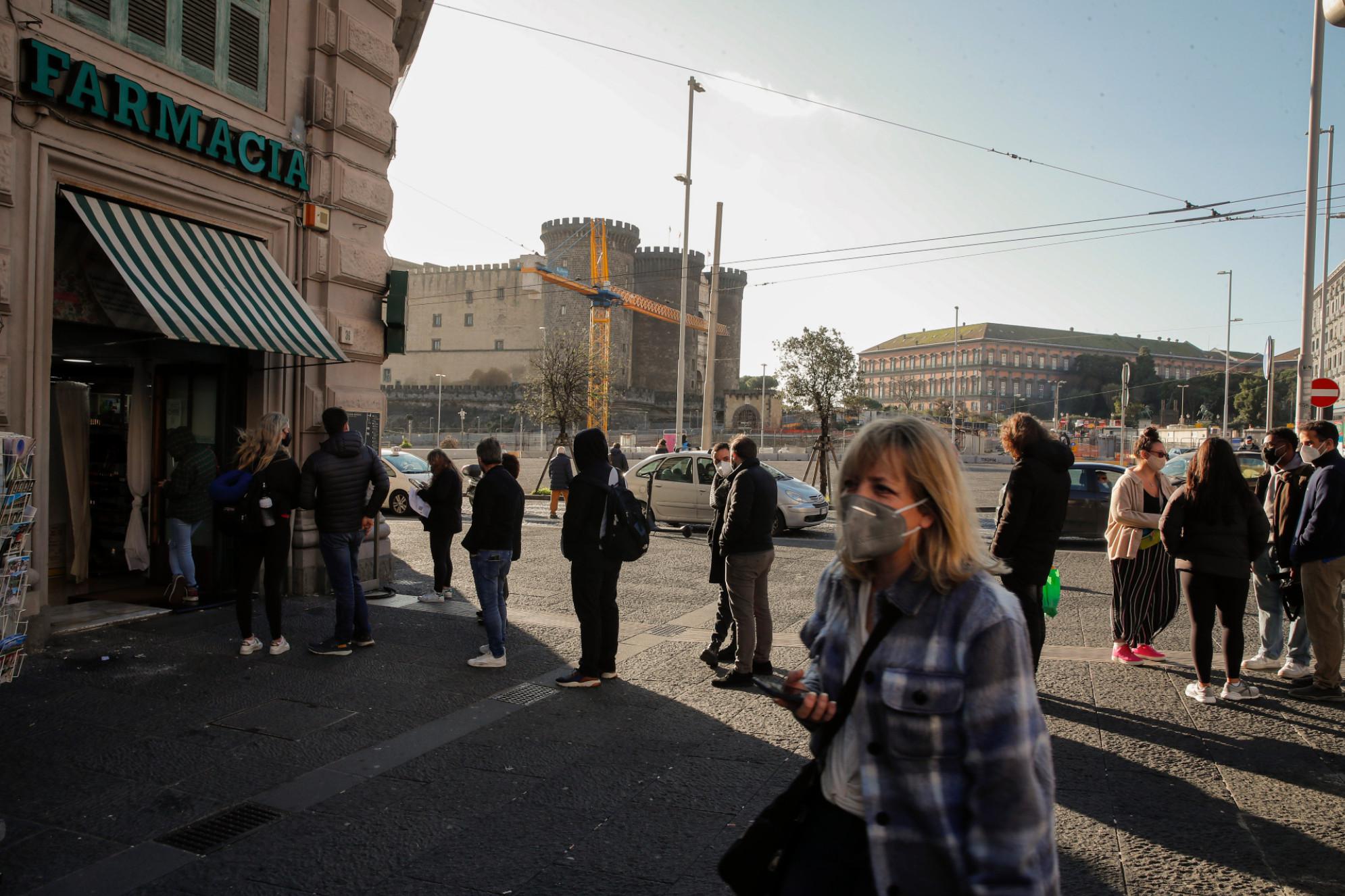Covid oggi Italia, 220