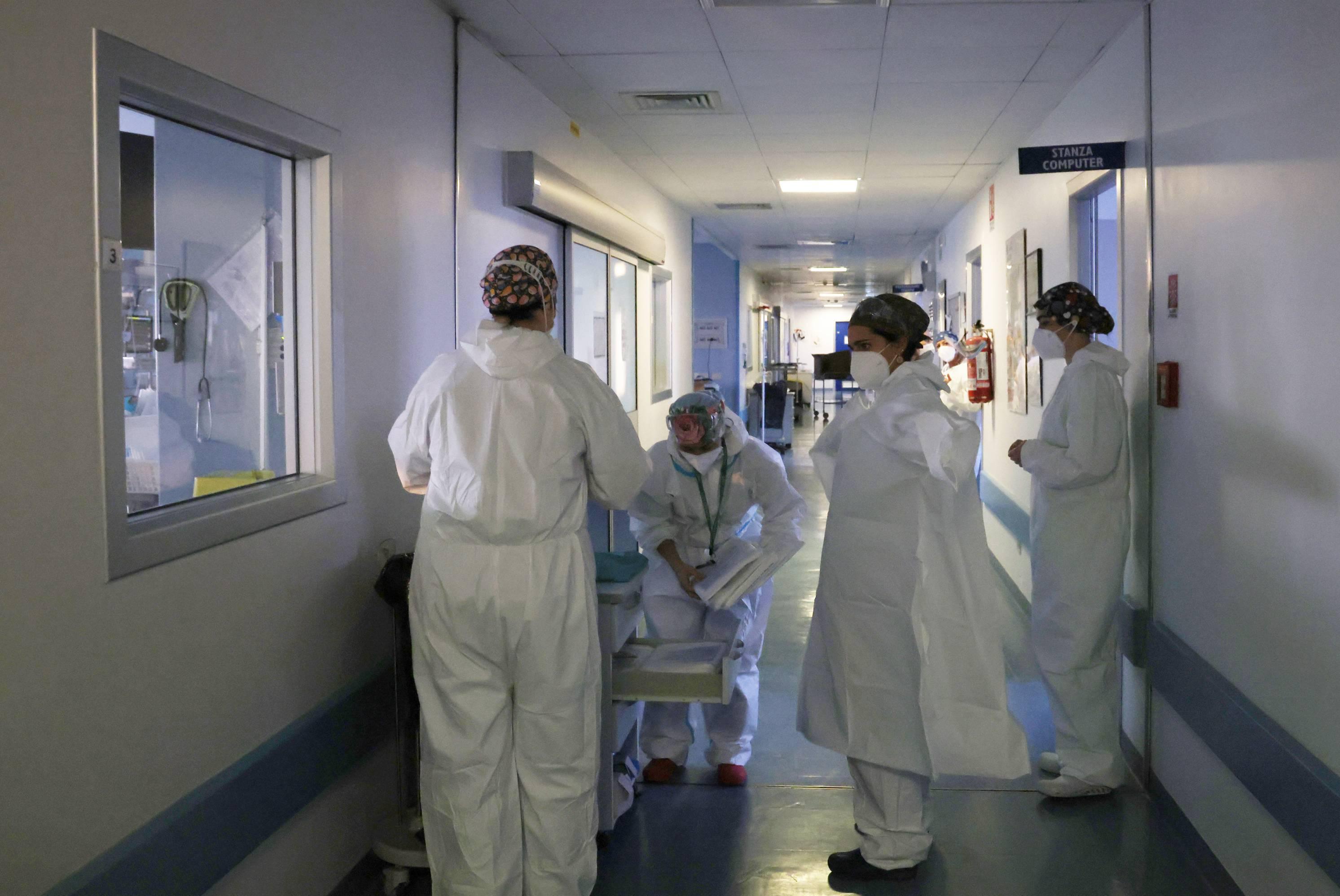 Covid oggi Italia, bollettino Protezione Civile e contagi regioni 15 aprile