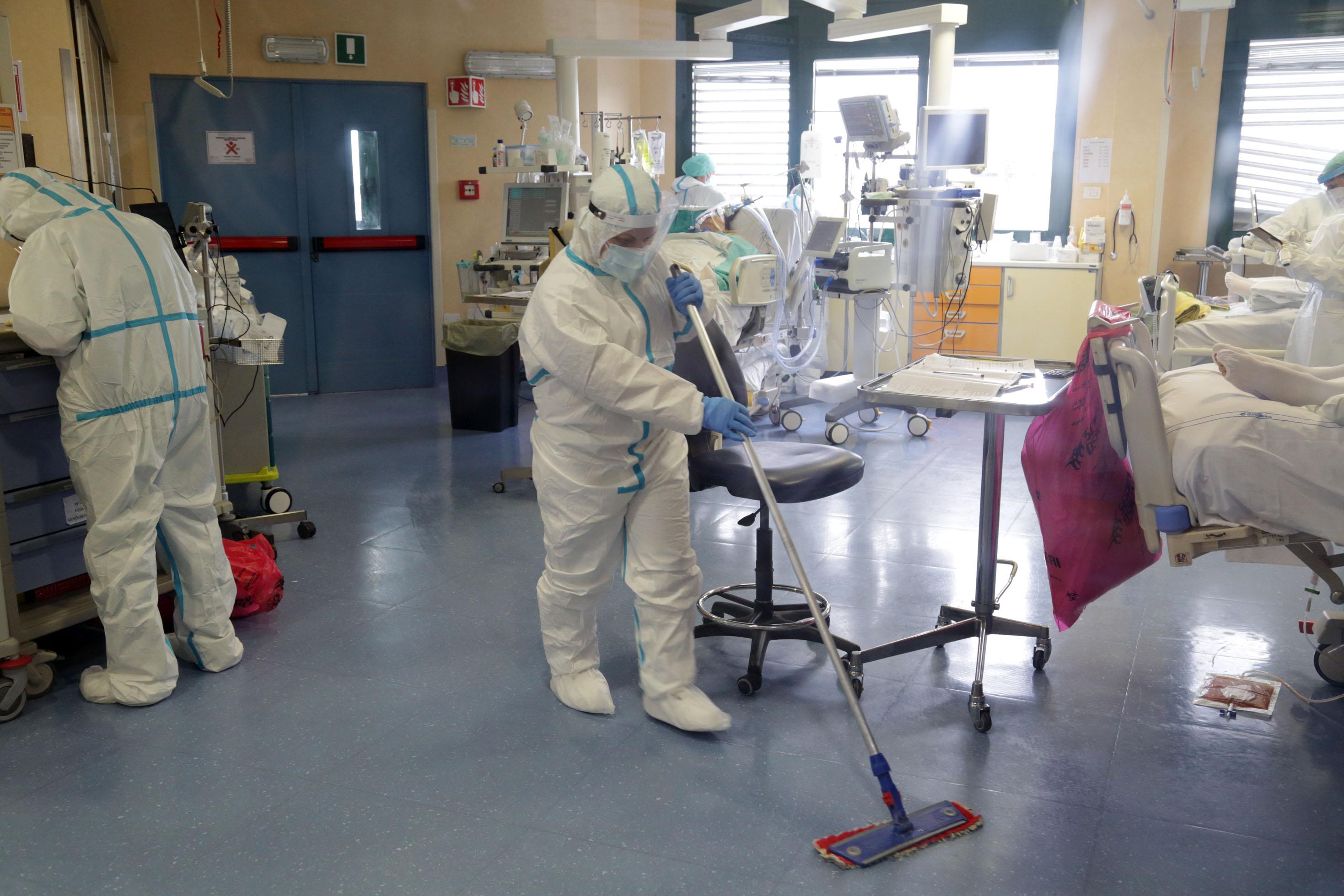 Covid oggi Italia, bollettino Protezione Civile e contagi regioni 22 agosto