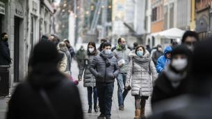Covid oggi Italia, contagi in salita: regioni in zona gialla da lunedì