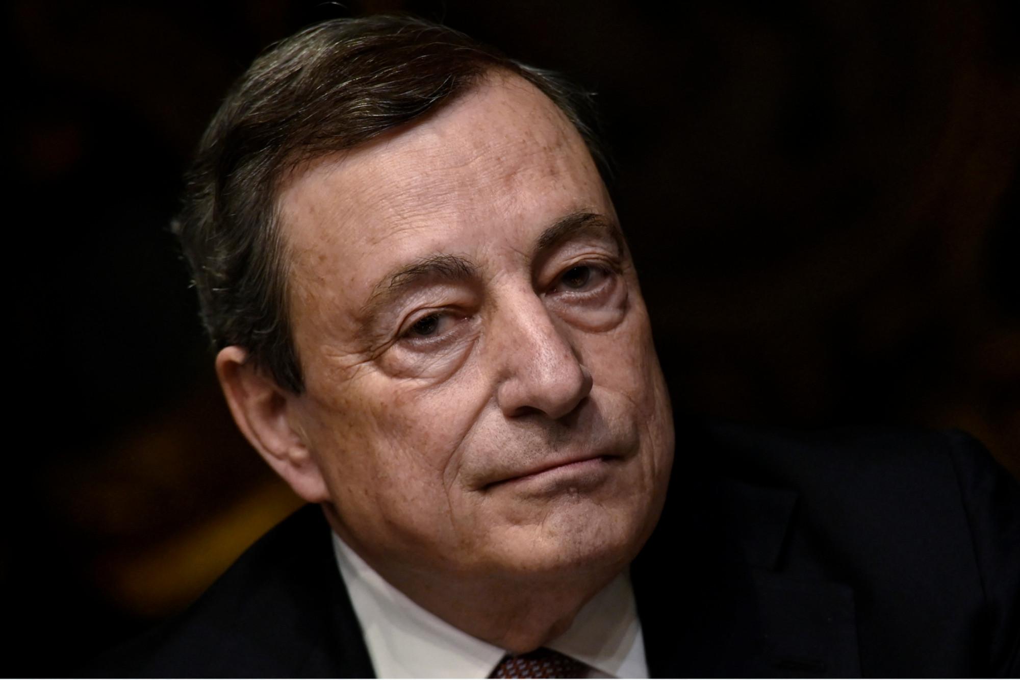 Covid oggi Italia, Draghi: "Pandemia non è finita"