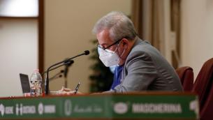 Covid oggi Italia, Locatelli: "Stiamo uscendo da fase più critica"