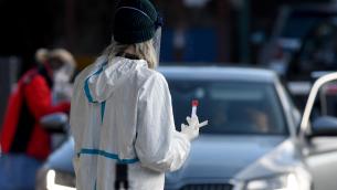 Covid oggi Italia, report Gimbe: calano contagi ma non i morti