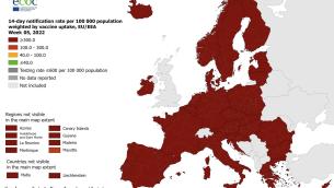 Covid oggi, Italia resta rosso scuro: la mappa Ecdc