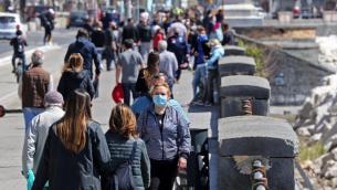 Covid oggi Italia, Rt e incidenza salgono ancora