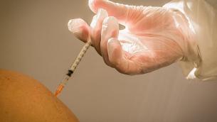 Covid oggi Italia, superata soglia 50% vaccinati con due dosi