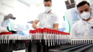 Covid oggi Italia, verso la mini quarantena: cosa dicono gli esperti